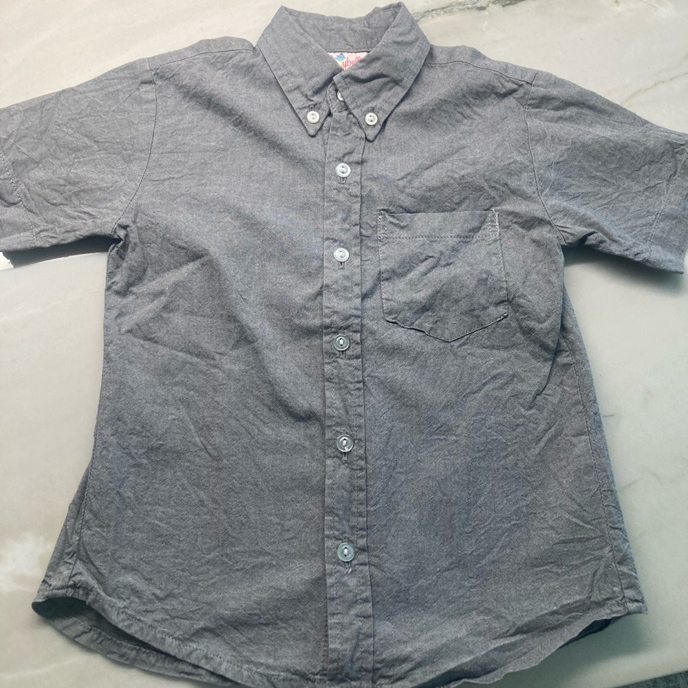 Stellybelly brand chambray button down boys shirt; 4T